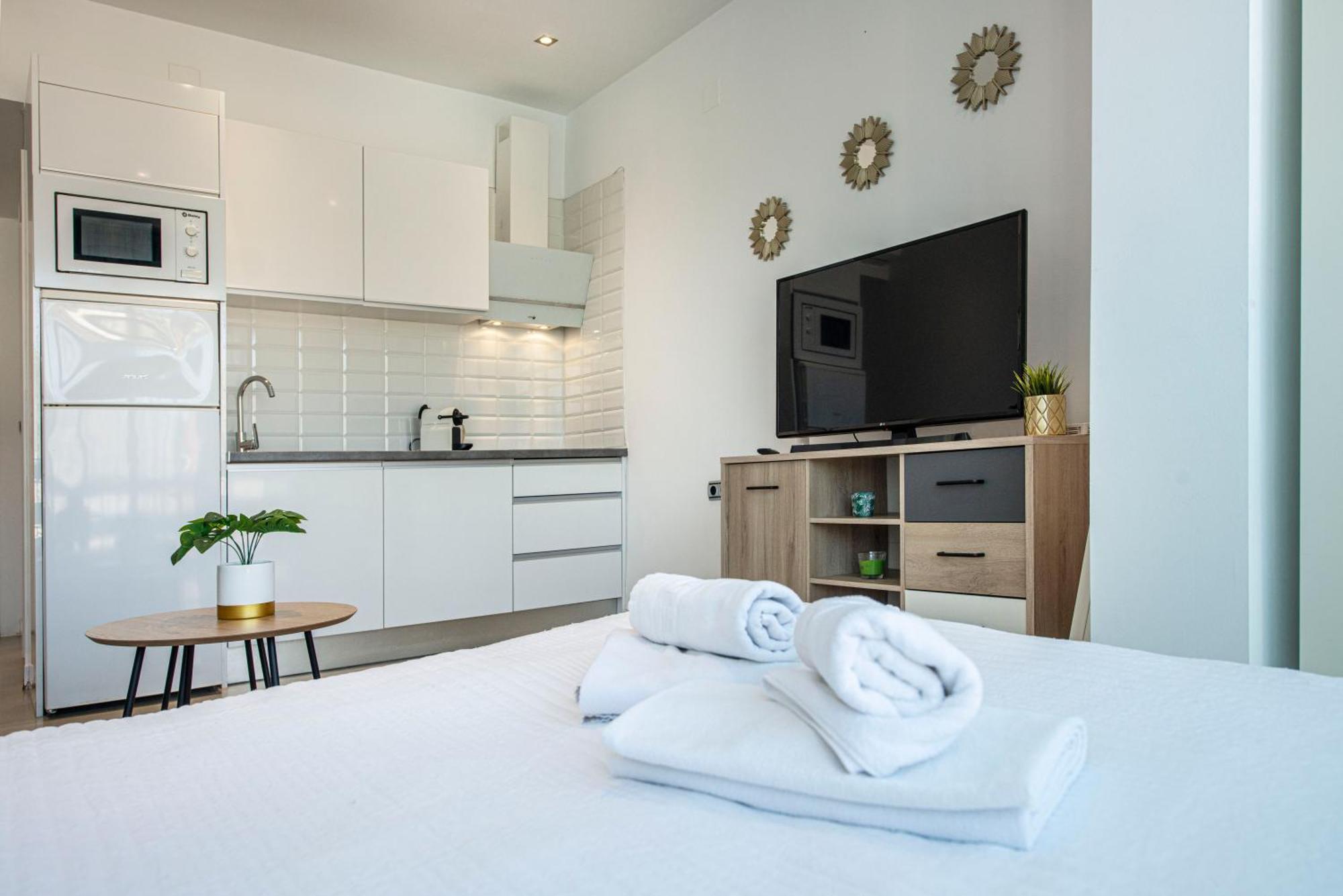 Estudio En Torremolinos Con Piscina Extérieur photo